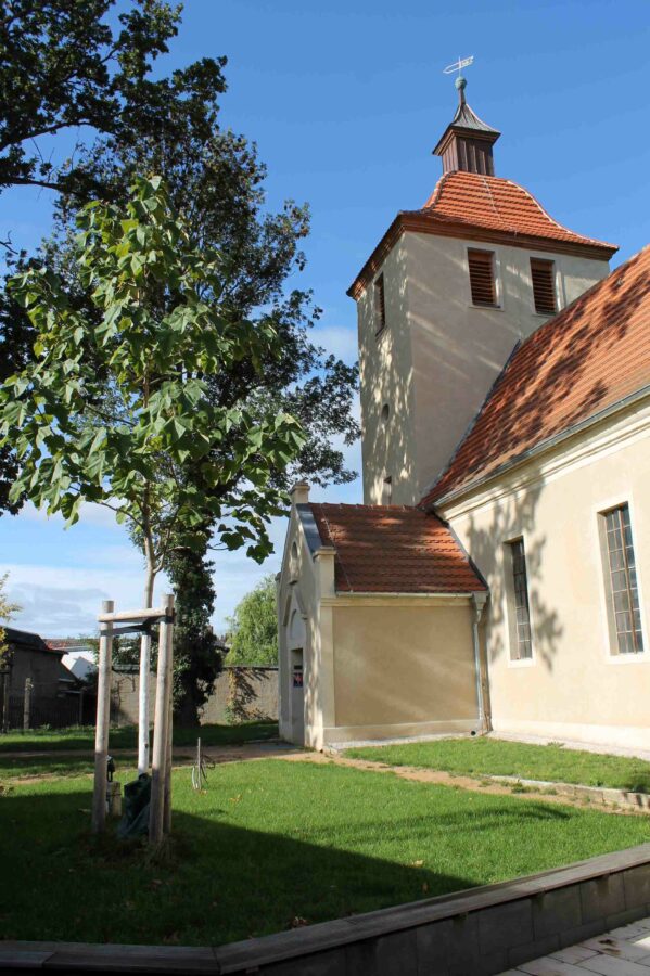 Rast- und Konzertkirche Mösthinsdorf